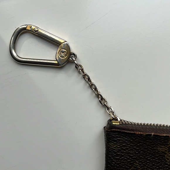 Original Louis Vuitton key pouch - Picture 7 of 11